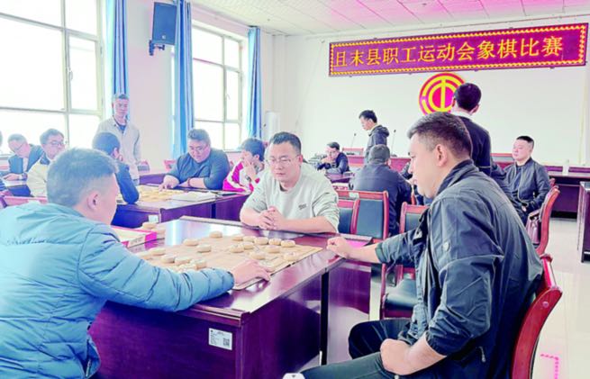  The Federation of Trade Unions of Qiemo County, Bayingolin Mongolian Autonomous Prefecture held the "Trade Union Cup" Workers' Games